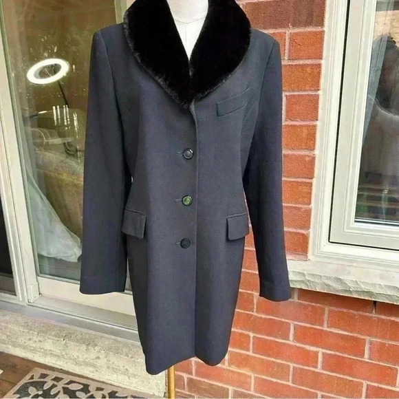 Black Pea Coat 100% Wool Faux Fur ⭐️Host Pick⭐️ - Picture 6 of 11